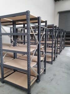 Longspan-Shelving-with-board_02